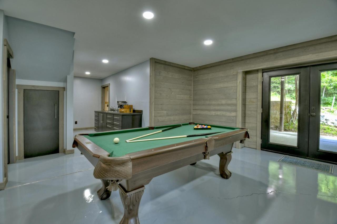 The Chariot - Creek Front With Hottub, Fire Pits, Billiards, Ev Charger - Sandalwood Stays Blue Ridge Eksteriør billede