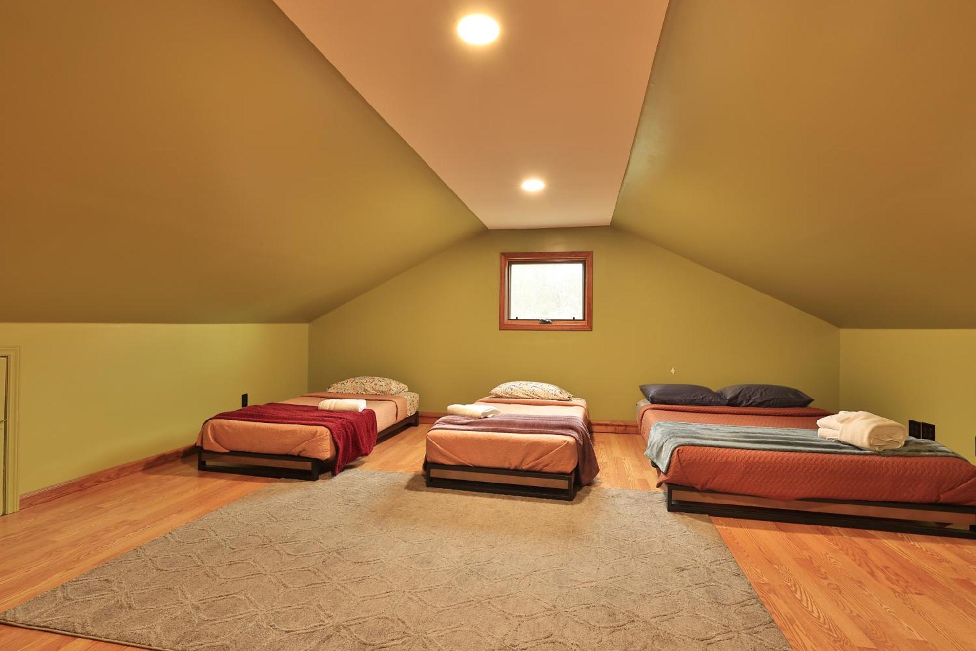 The Chariot - Creek Front With Hottub, Fire Pits, Billiards, Ev Charger - Sandalwood Stays Blue Ridge Eksteriør billede